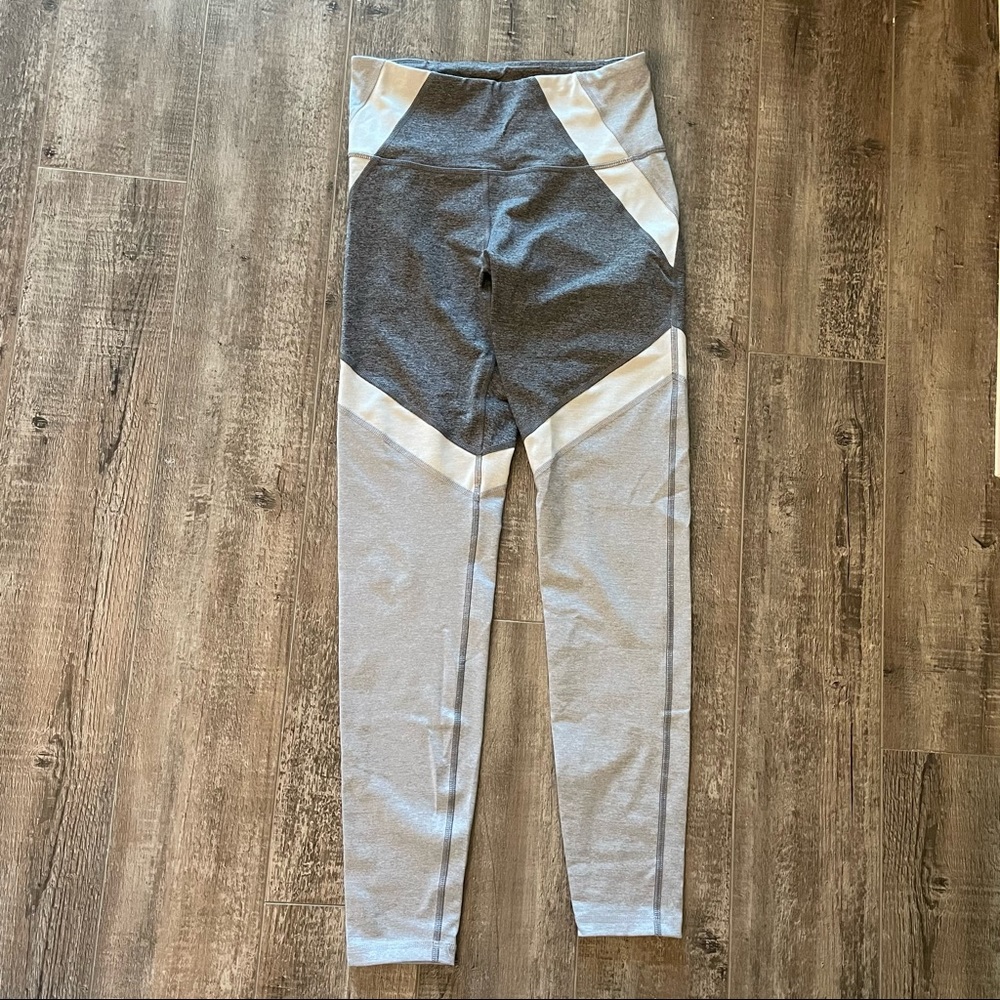 Old Navy Active Elevate Legging